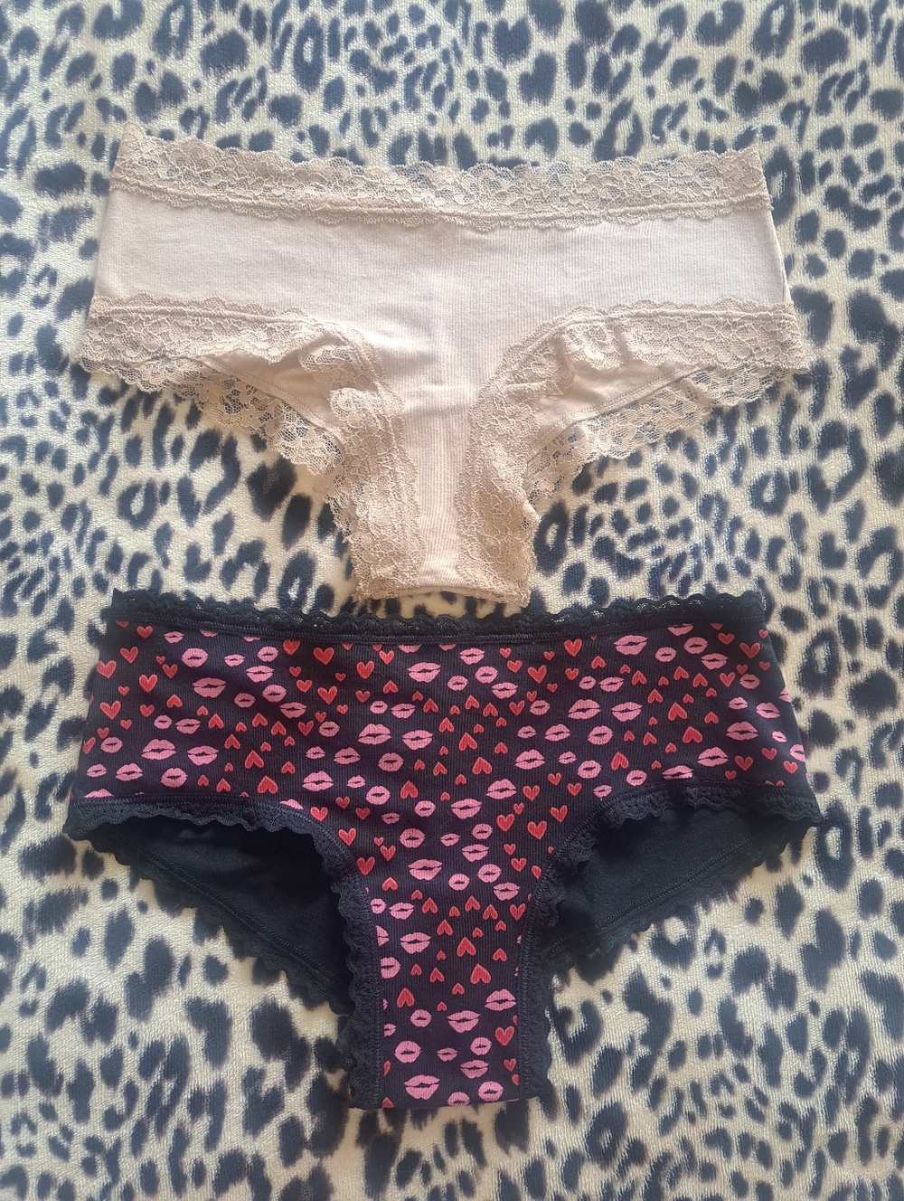 VS panties bundle (M) New